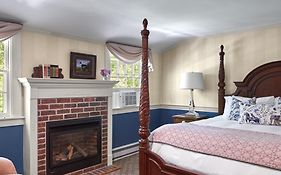 Cape Arundel Inn And Resort